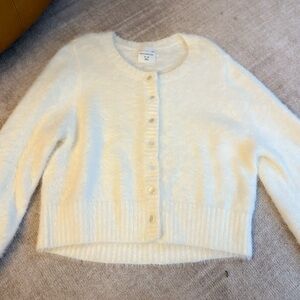 Kids cream sweater.
